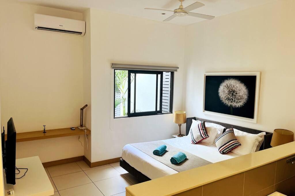 Latitude Luxury Seafront Suite Riviere Noire Exterior photo