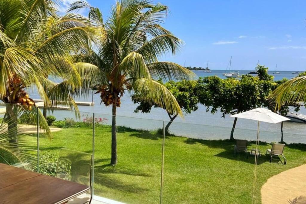 Latitude Luxury Seafront Suite Riviere Noire Exterior photo