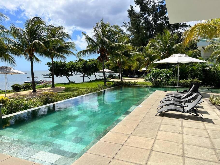 Latitude Luxury Seafront Suite Riviere Noire Exterior photo