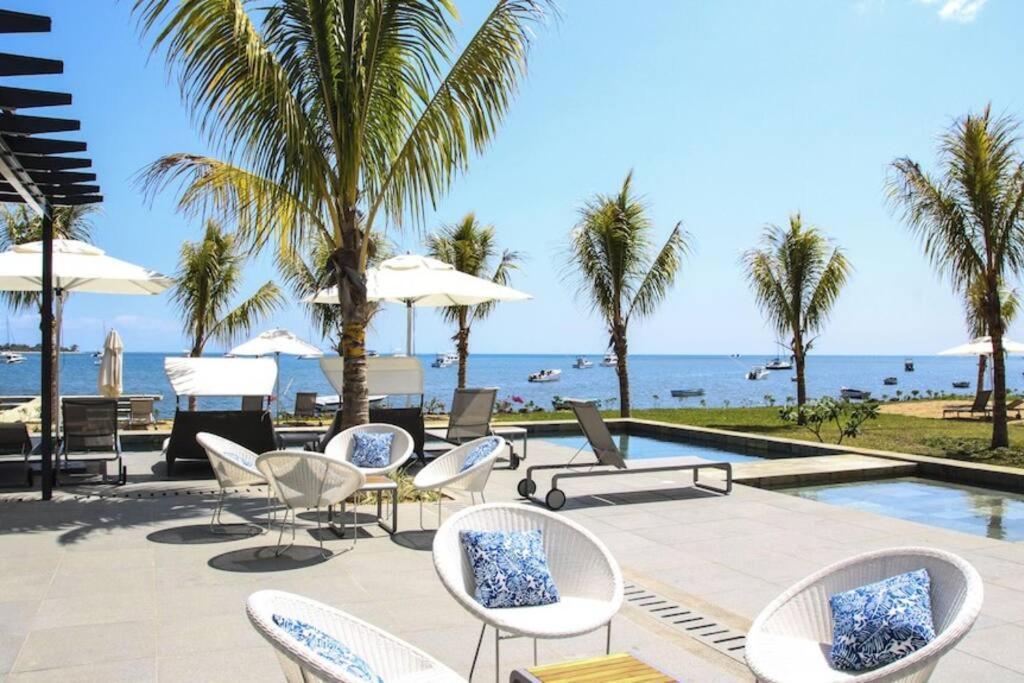 Latitude Luxury Seafront Suite Riviere Noire Exterior photo